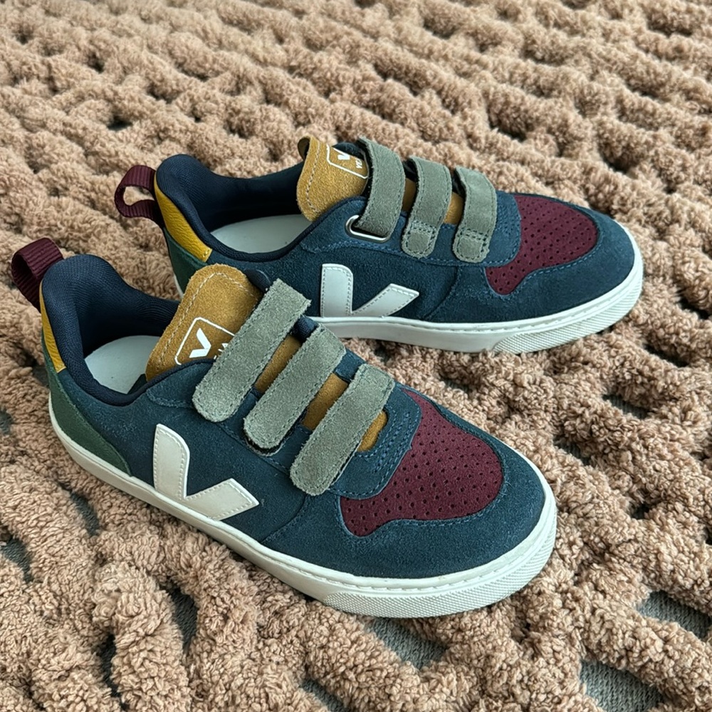 Veja Kids V-10 Sneakers
